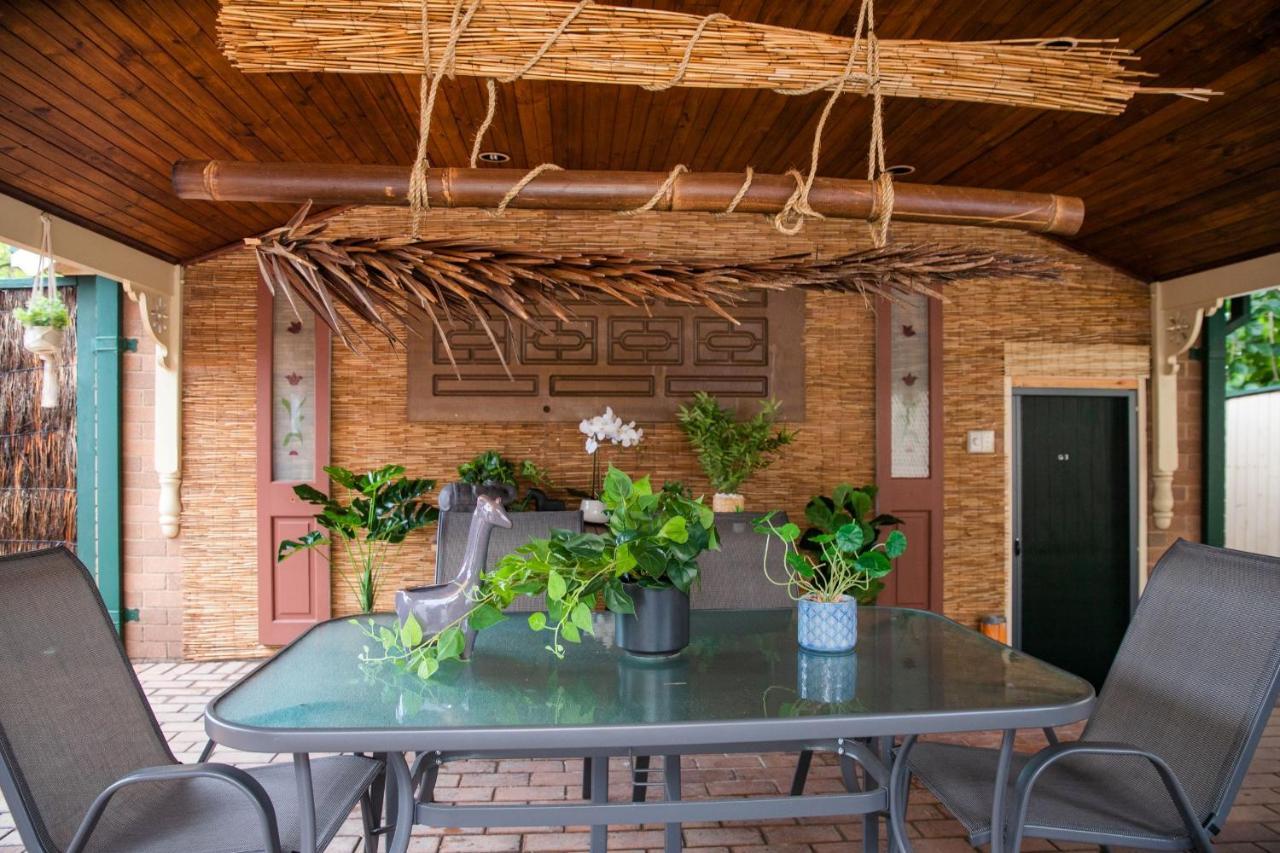 Quiet Private Studio In Strathfield With Kitchenette And Private Bathroom 3Min To Station Sleeps 6 Sydney Esterno foto