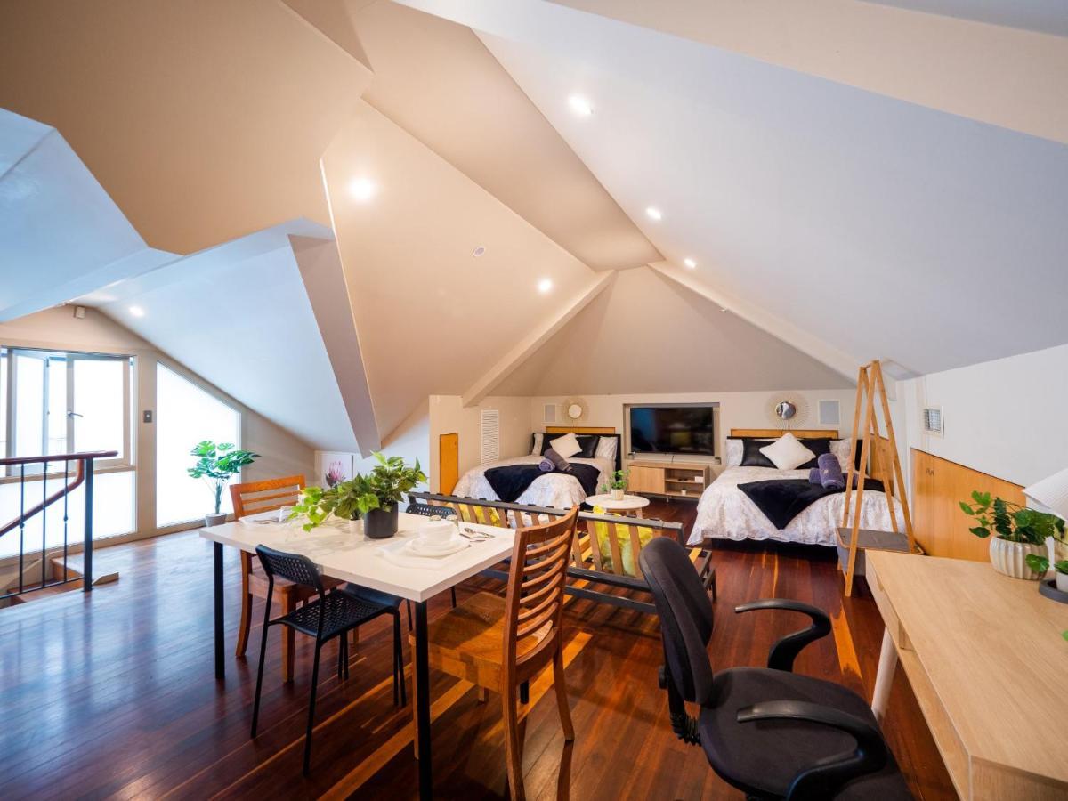 Quiet Private Studio In Strathfield With Kitchenette And Private Bathroom 3Min To Station Sleeps 6 Sydney Esterno foto